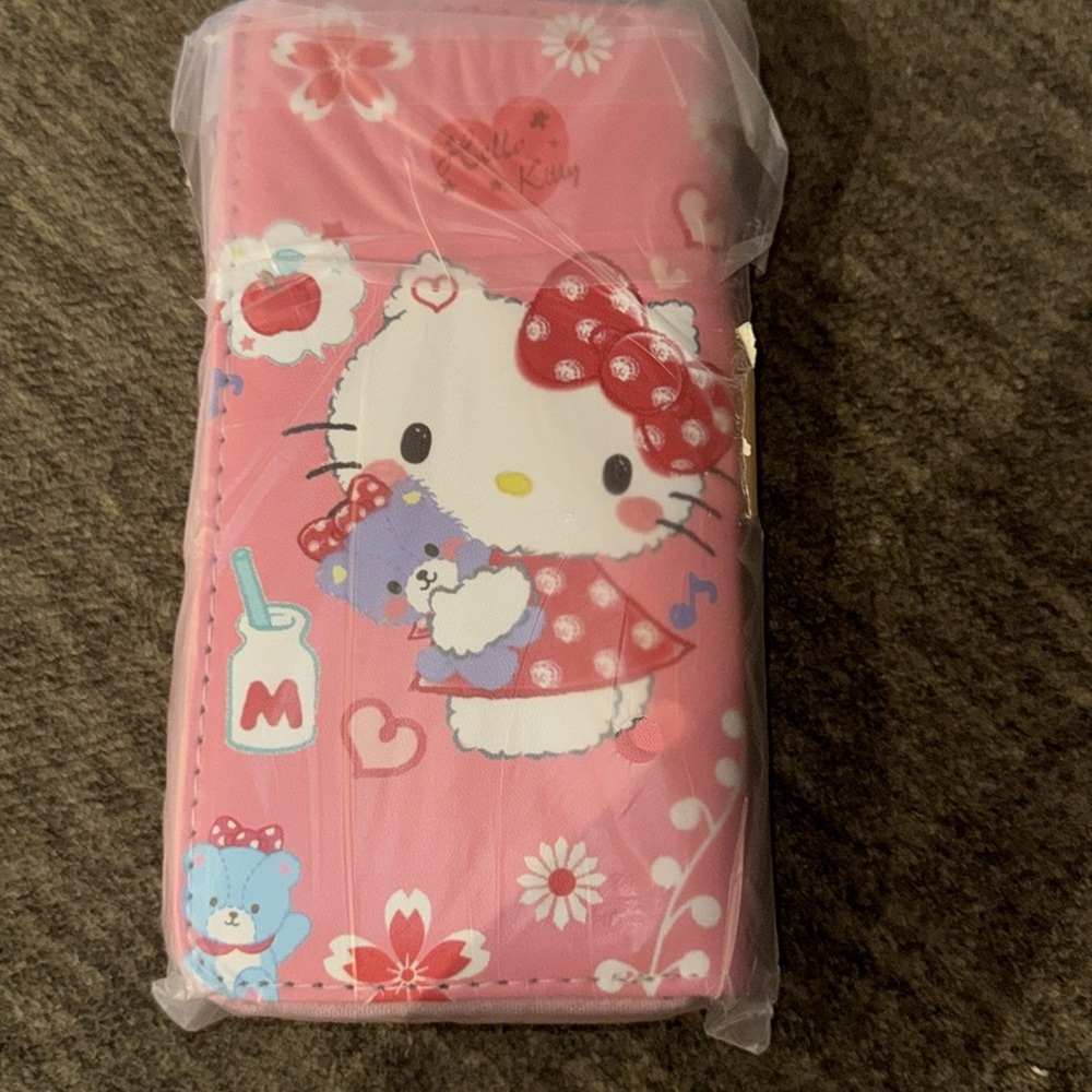 Hello kitty bow tie style wallet - Picture 3 of 7
